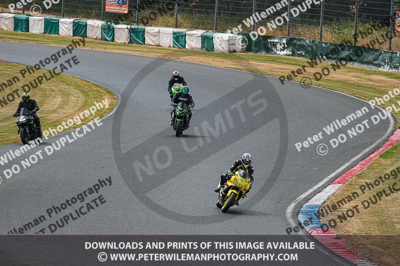 enduro digital images;event digital images;eventdigitalimages;mallory park;mallory park photographs;mallory park trackday;mallory park trackday photographs;no limits trackdays;peter wileman photography;racing digital images;trackday digital images;trackday photos